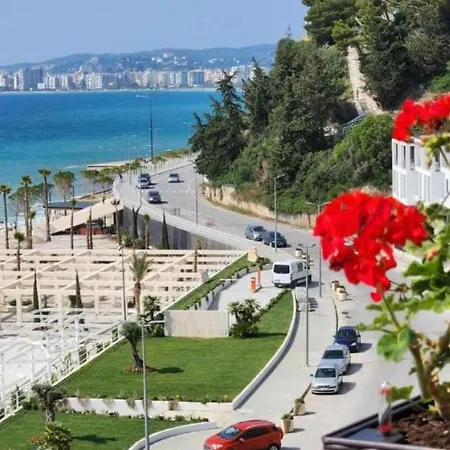 Hotell Tekada & Restaurant *