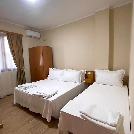 Hotel Tekada & Restaurant *