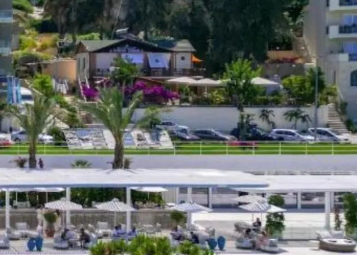 Hotel Tekada & Restaurant Vlorë