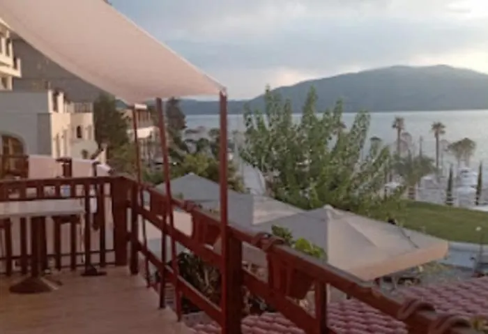 Tekada & Restaurant * Vlorë