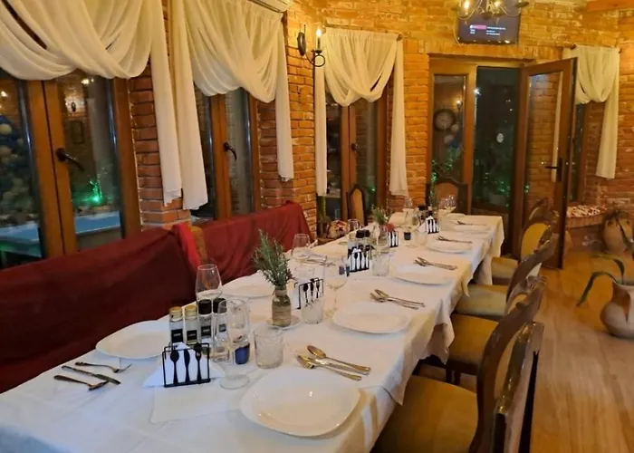 Tekada & Restaurant Hotel *