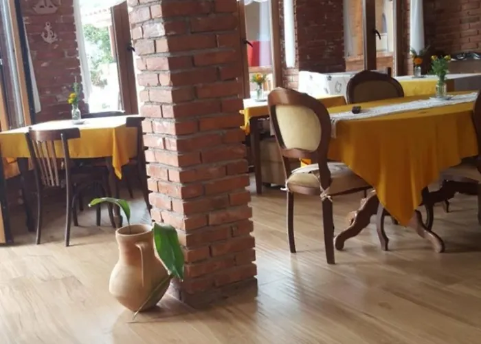 Hotel Tekada & Restaurant *