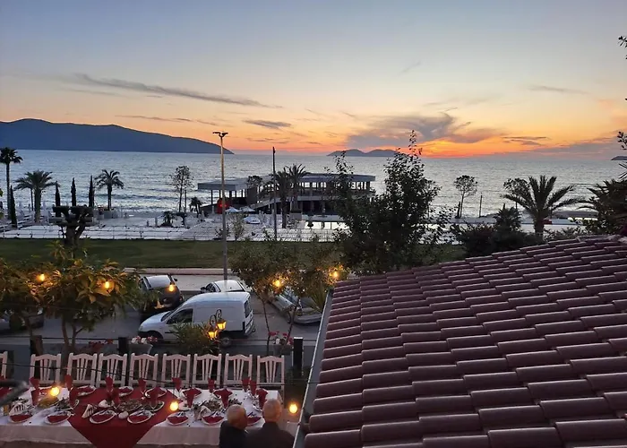 Tekada & Restaurant Hotel